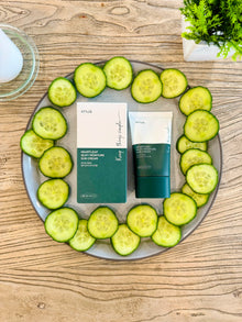 Heartleaf Silky Moisture Sun Cream på talerken