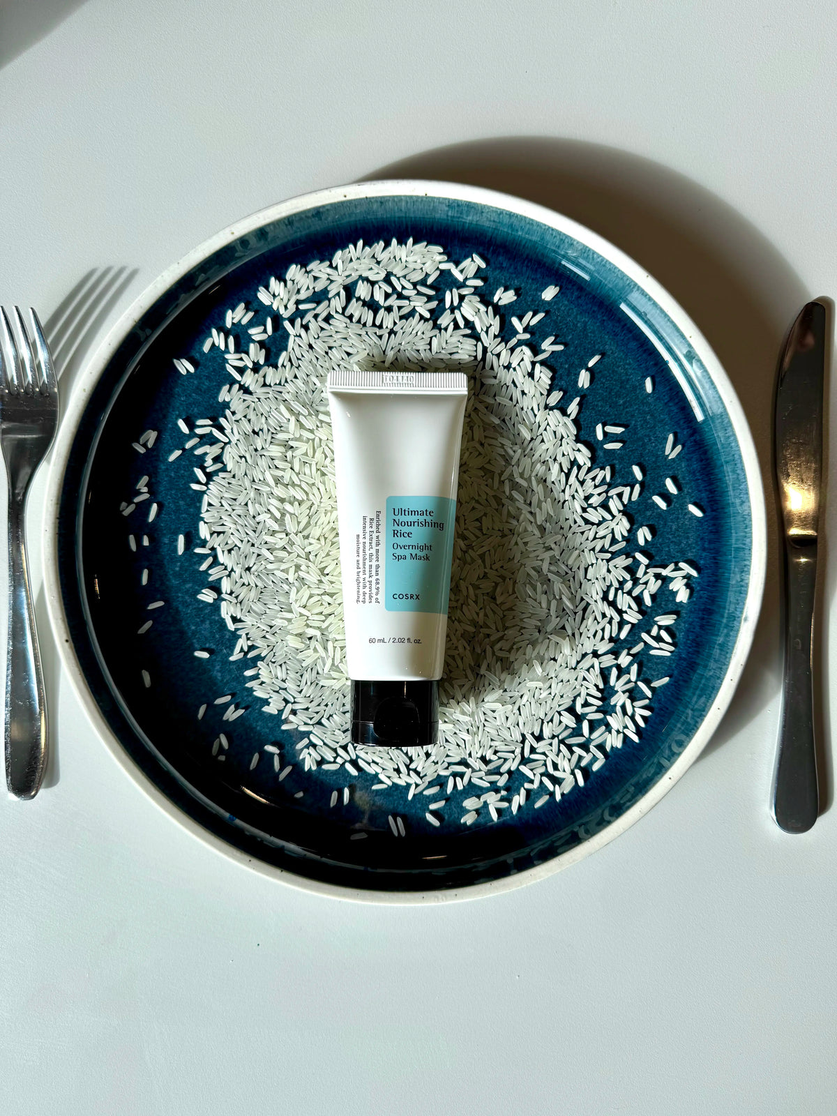 COSRX Ultimate Nourishing Rice Overnight Spa Mask på taleken