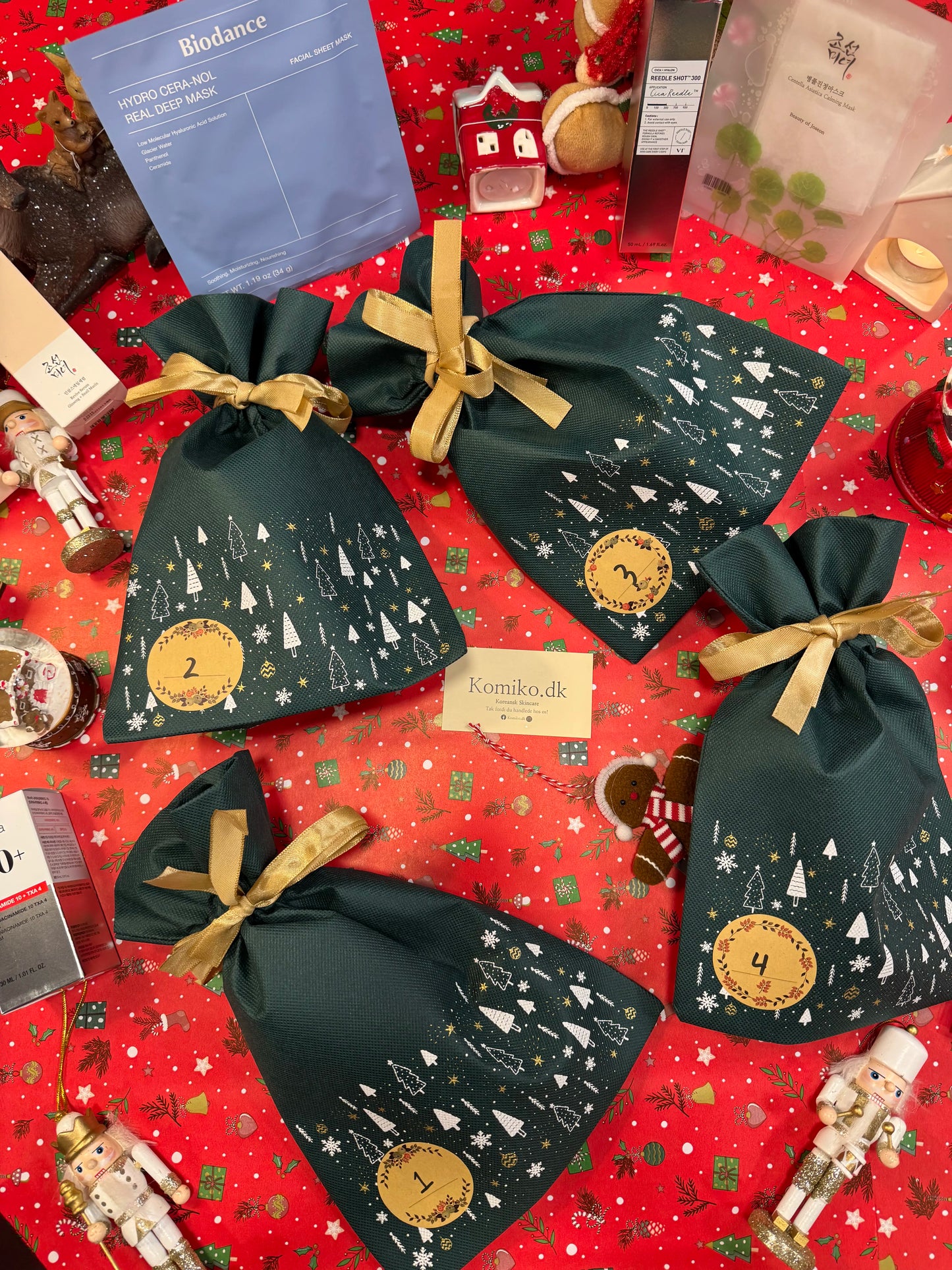 Adventskalender 2025 fra Komiko – Luksus K-Beauty til julen