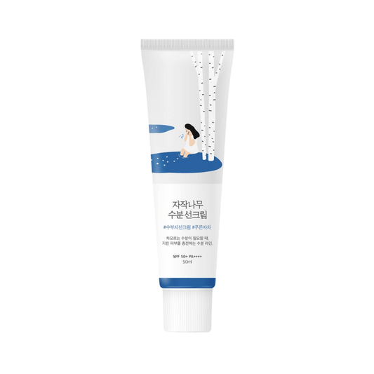 “Round Birch Juice Moisturizing solcreme på en hvid baggrund. Koreansk hudpleje