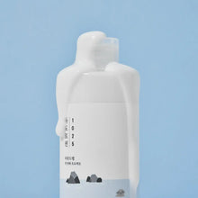 Round Lab 1025 Dokdo Lotion opening