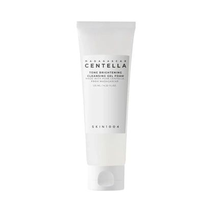 “SKIN1004 Madagascar Centella Tone Brightening Cleansing Gel Foam – Skånsom rens med centella, der lysner og beroliger huden. 125 ml.”