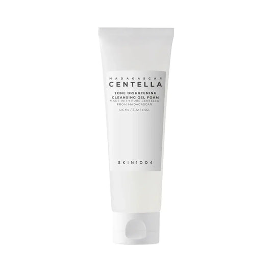 “SKIN1004 Madagascar Centella Tone Brightening Cleansing Gel Foam – Skånsom rens med centella, der lysner og beroliger huden. 125 ml.”